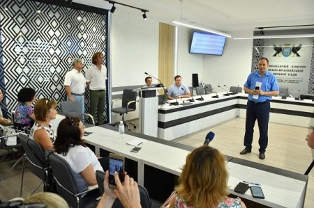 У Франківську навчали міста бути "розумнішими"